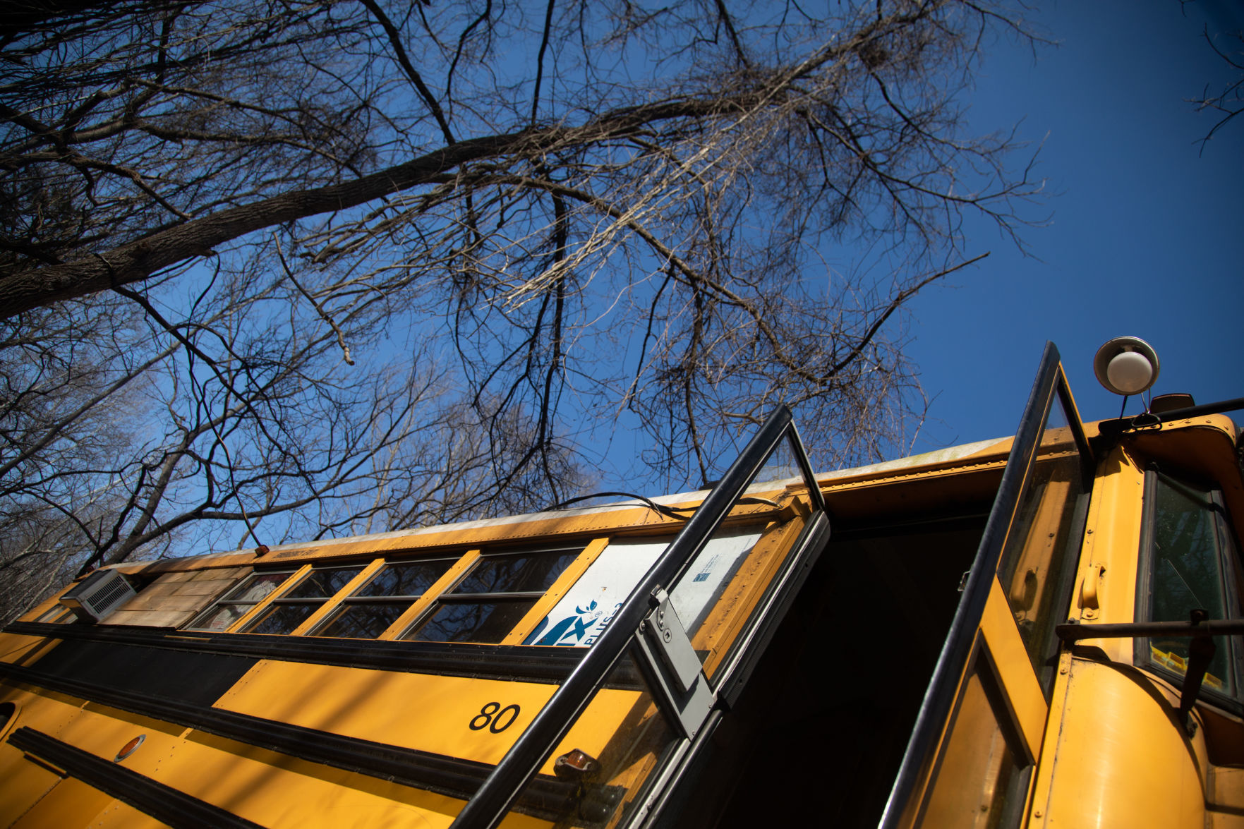 Bus Airbnb 08